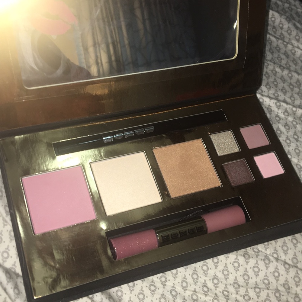 Buxom Holiday Set